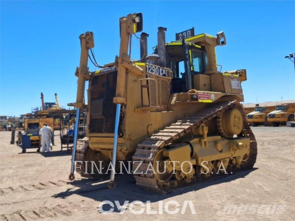CAT D10T Bouteurs sur chenilles