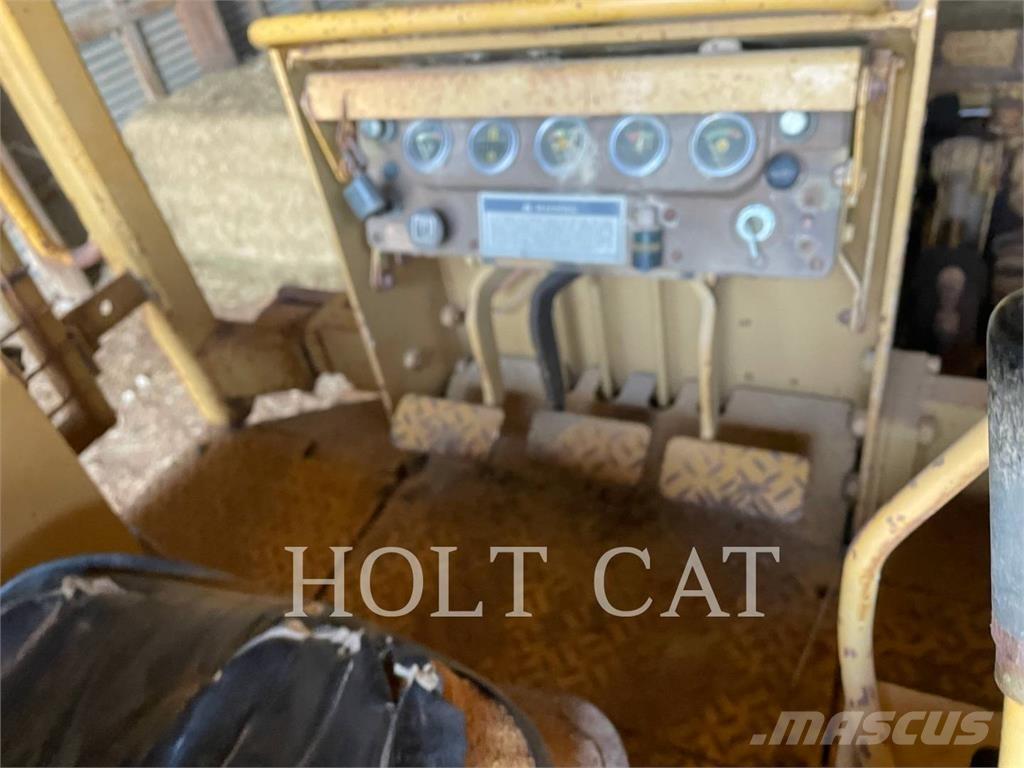 CAT D3B Bouteurs sur chenilles