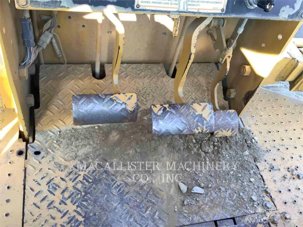 CAT D3CIII Bouteurs sur chenilles