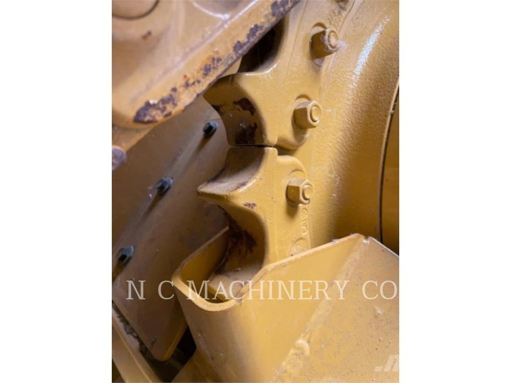 CAT D3K2 XLCB Bouteurs sur chenilles