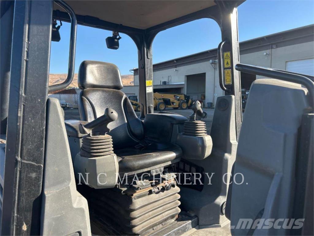 CAT D3K2 XLCN Bouteurs sur chenilles