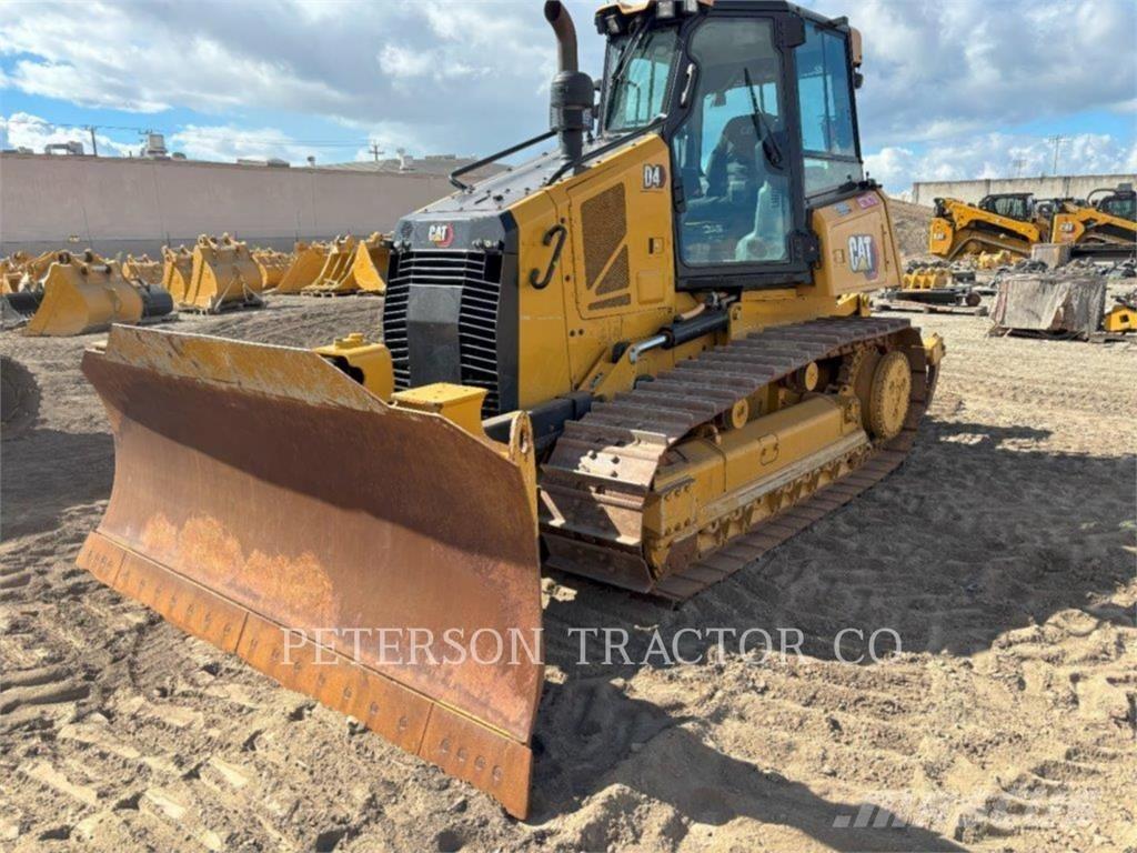 CAT D4 Bouteurs sur chenilles