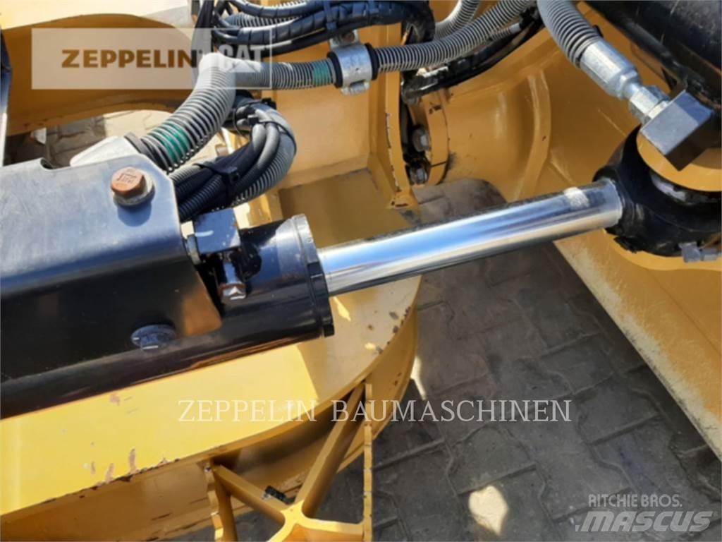 CAT D4-16A Bouteurs sur chenilles