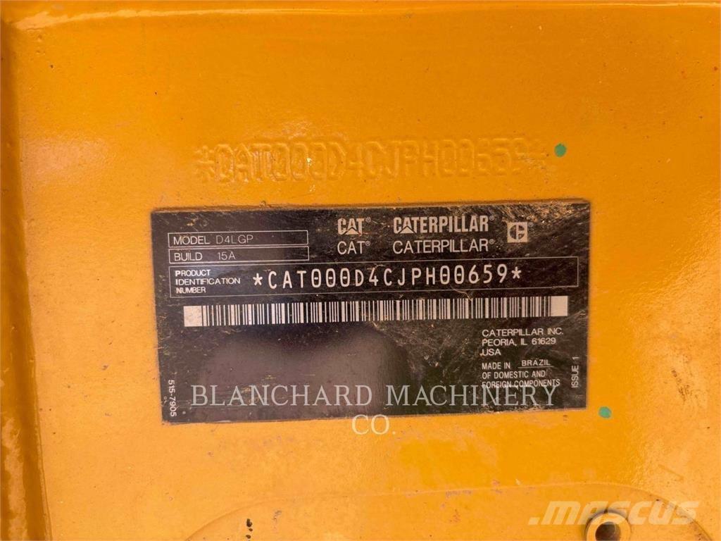 CAT D4 LGP Bouteurs sur chenilles