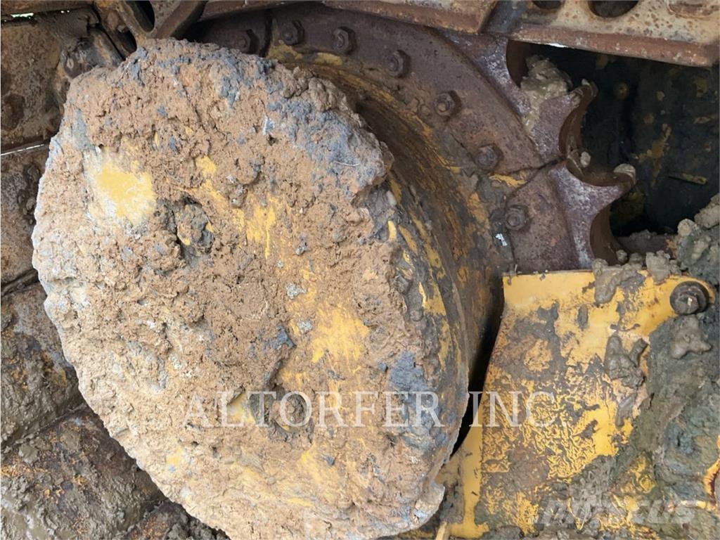 CAT D4 LGP 3D Bouteurs sur chenilles