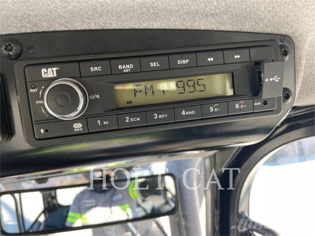 CAT D4 LGPCAB Chargeuse sur pneus