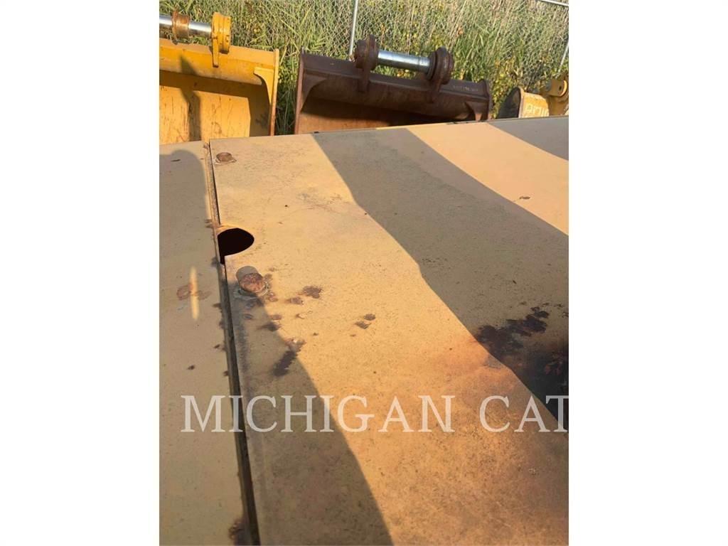 CAT D4H Bouteurs sur chenilles