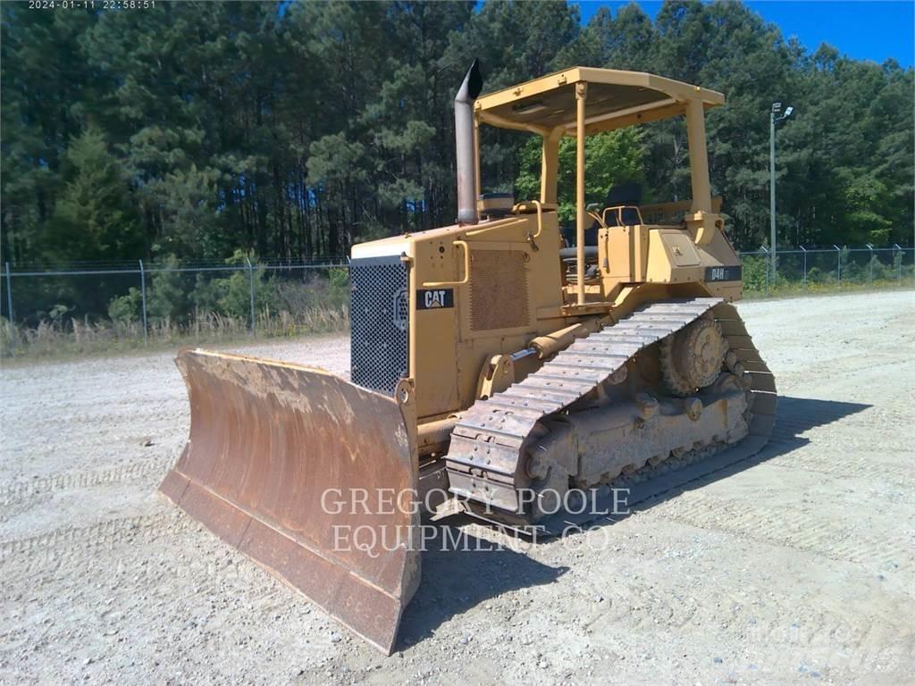 CAT D4HIIIXL Bouteurs sur chenilles