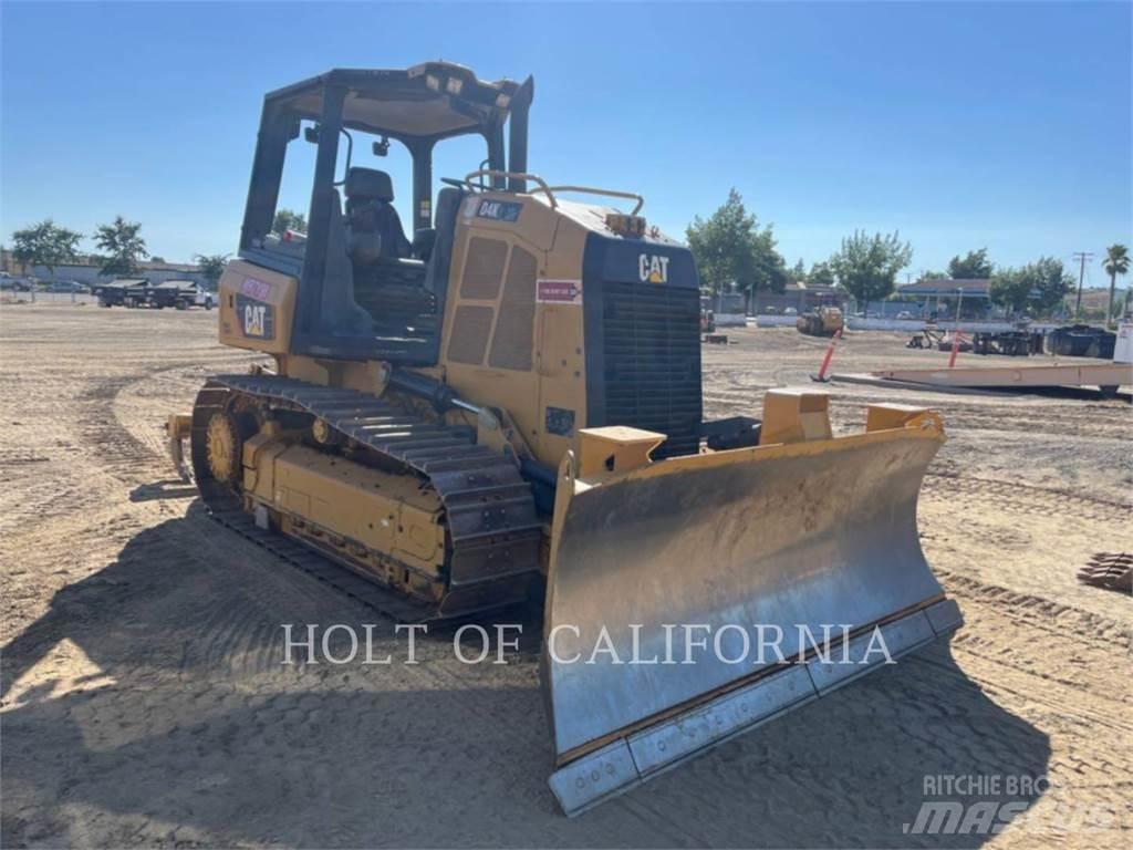 CAT D4K Bouteurs sur chenilles