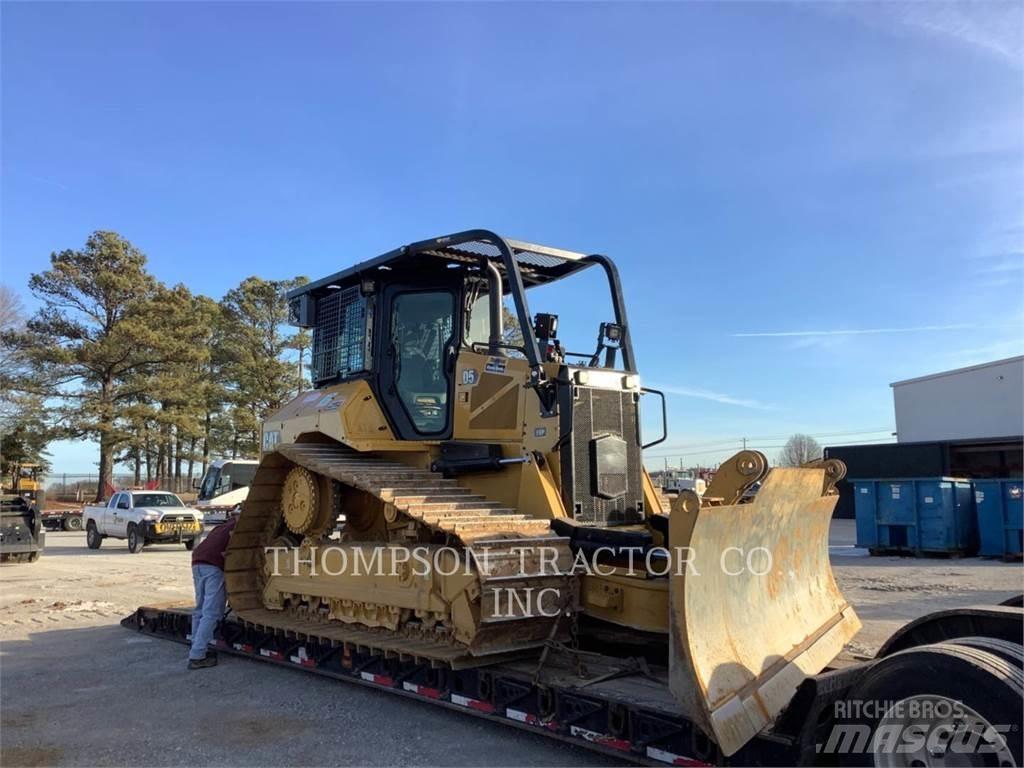 CAT D5 Bouteurs sur chenilles