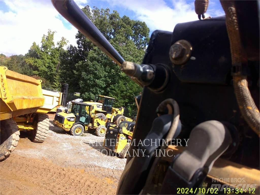 CAT D5 Bouteurs sur chenilles
