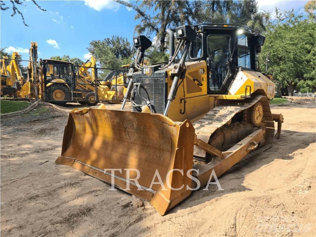 CAT D5 Bouteurs sur chenilles