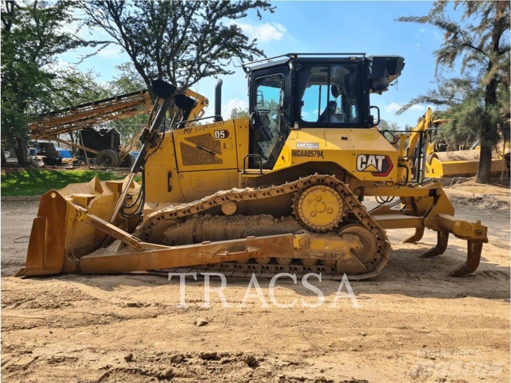 CAT D5 Bouteurs sur chenilles