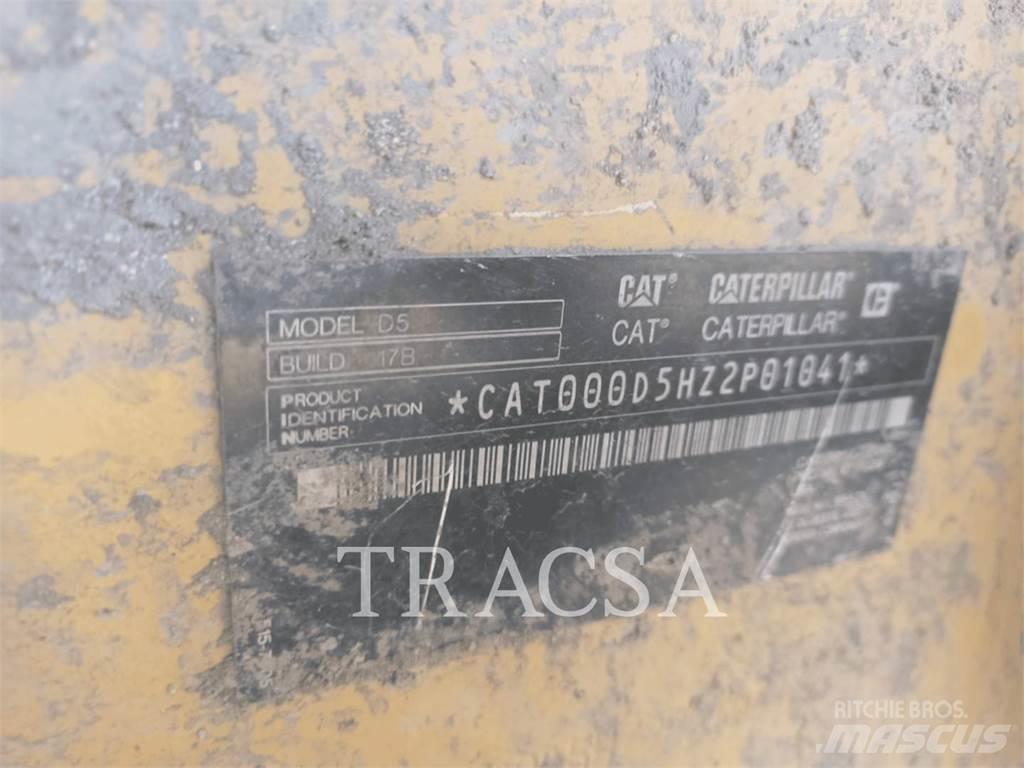 CAT D5 Bouteurs sur chenilles