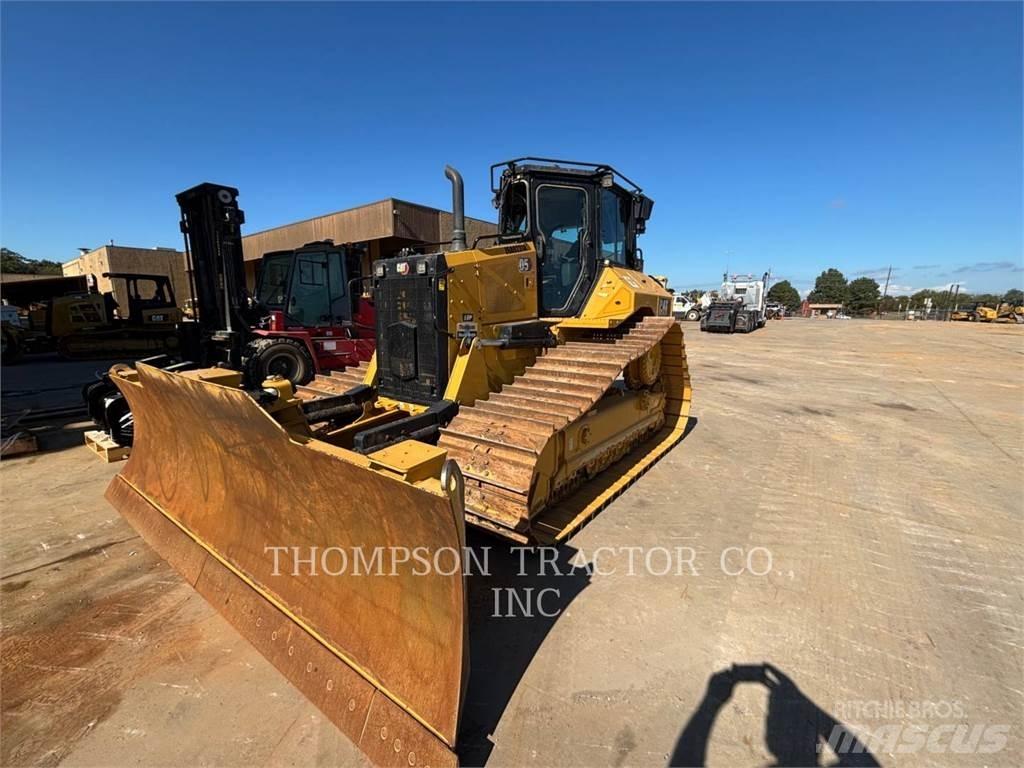 CAT D5 Bouteurs sur chenilles