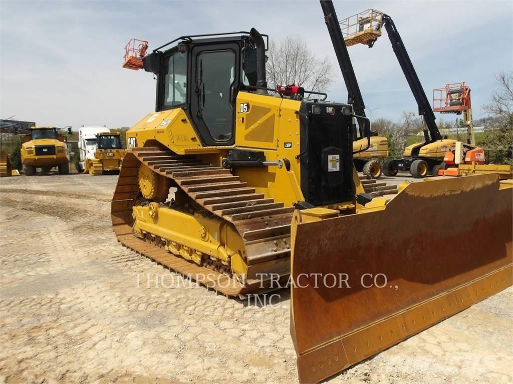 CAT D5 Bouteurs sur chenilles
