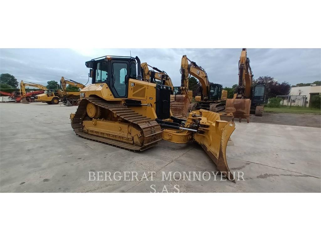 CAT D5 Bouteurs sur chenilles