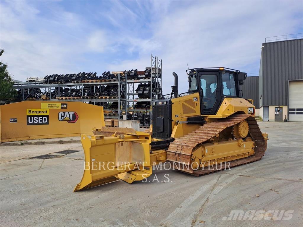 CAT D5 Bouteurs sur chenilles
