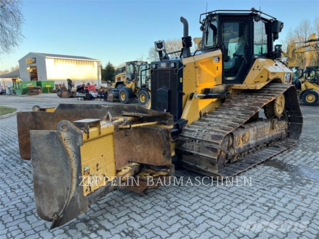 CAT D5 Bouteurs sur chenilles