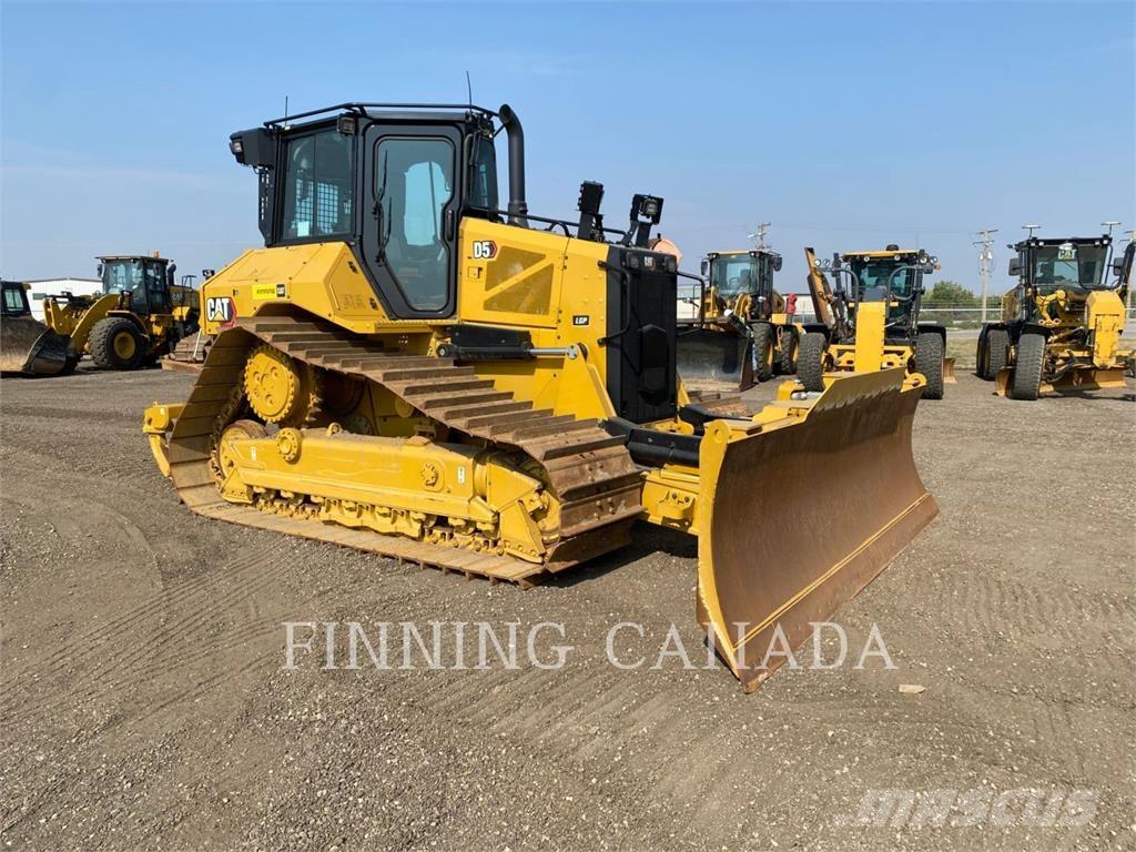 CAT D5 Bouteurs sur chenilles