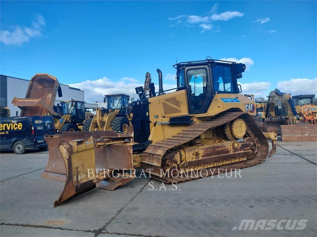 CAT D5 Bouteurs sur chenilles