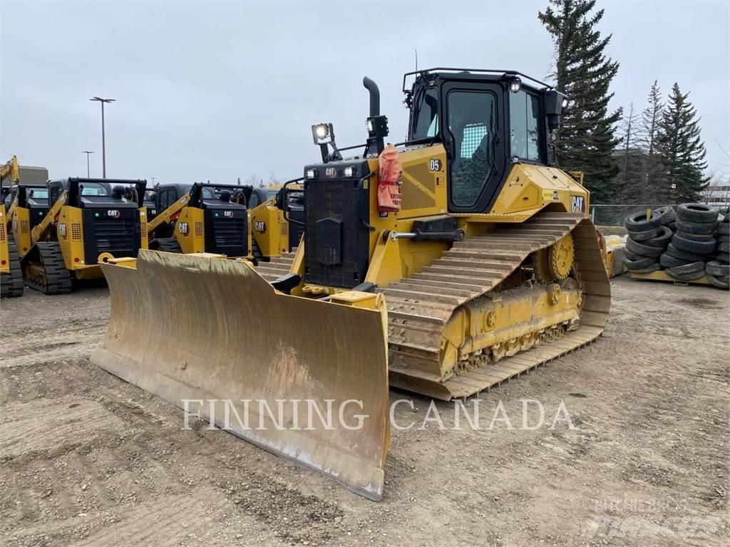 CAT D5-17 Bouteurs sur chenilles