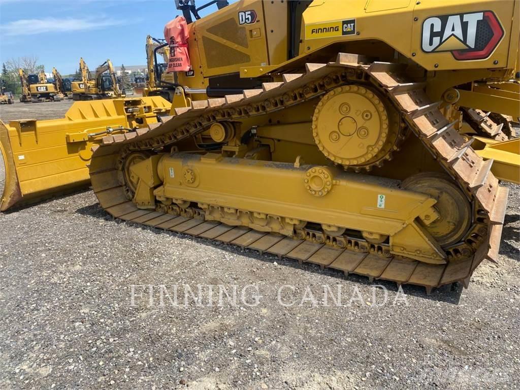 CAT D5-17 Bouteurs sur chenilles