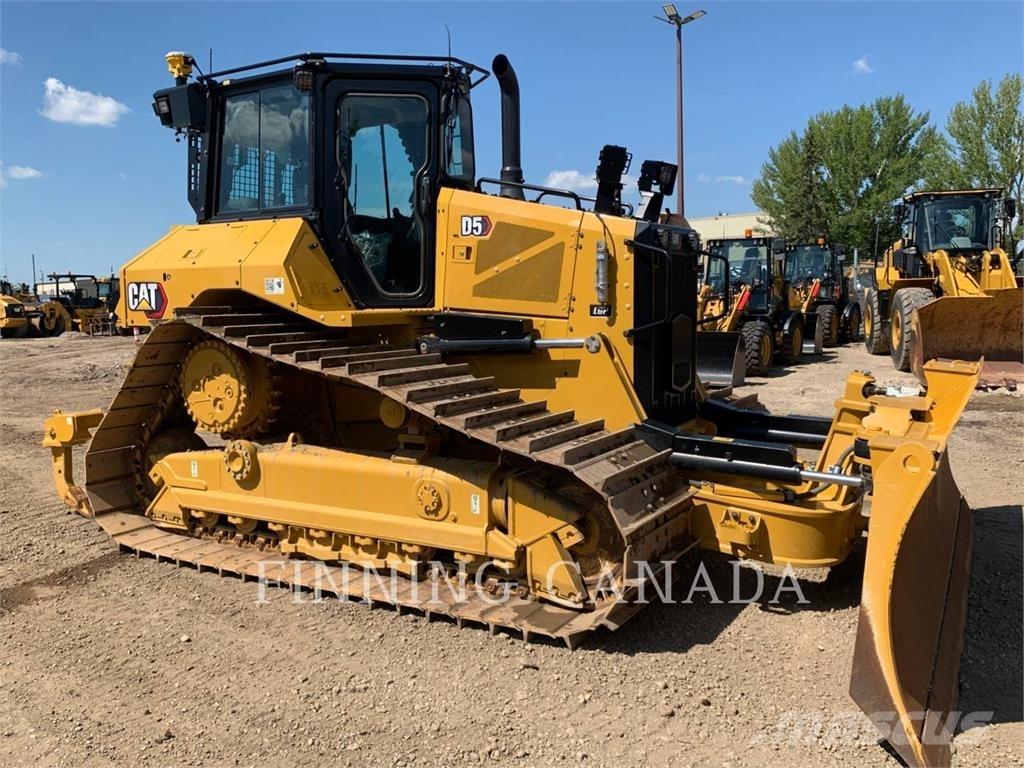 CAT D5-17 Bouteurs sur chenilles