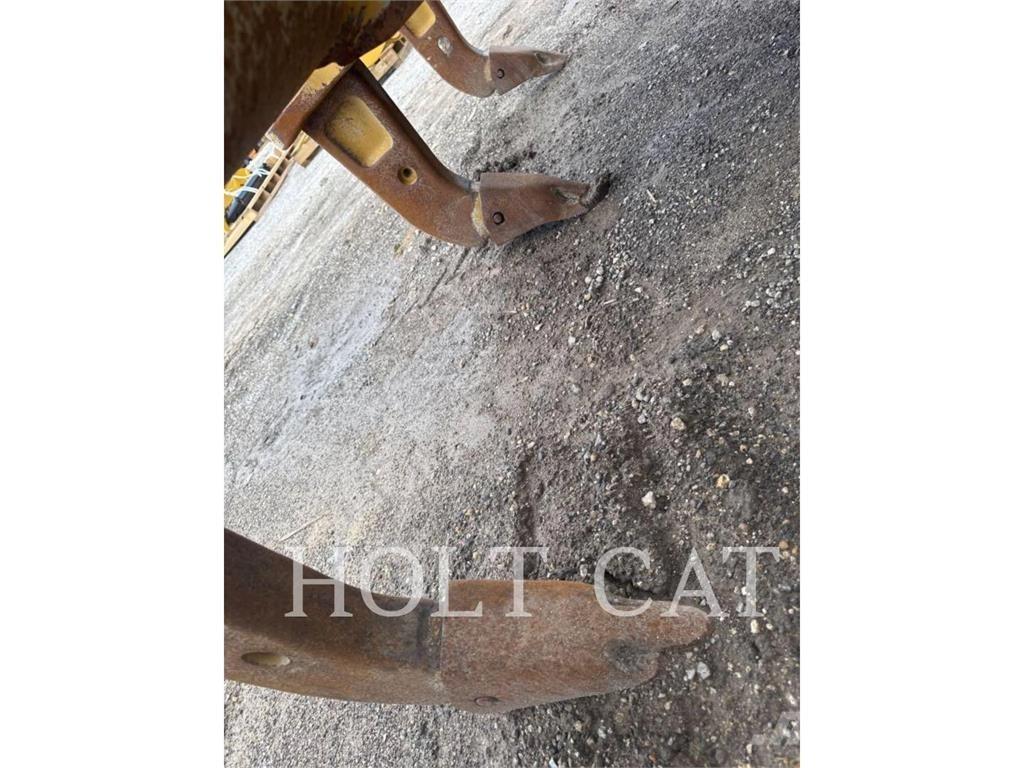 CAT D6 Bouteurs sur chenilles