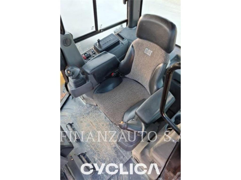 CAT D6K Bouteurs sur chenilles