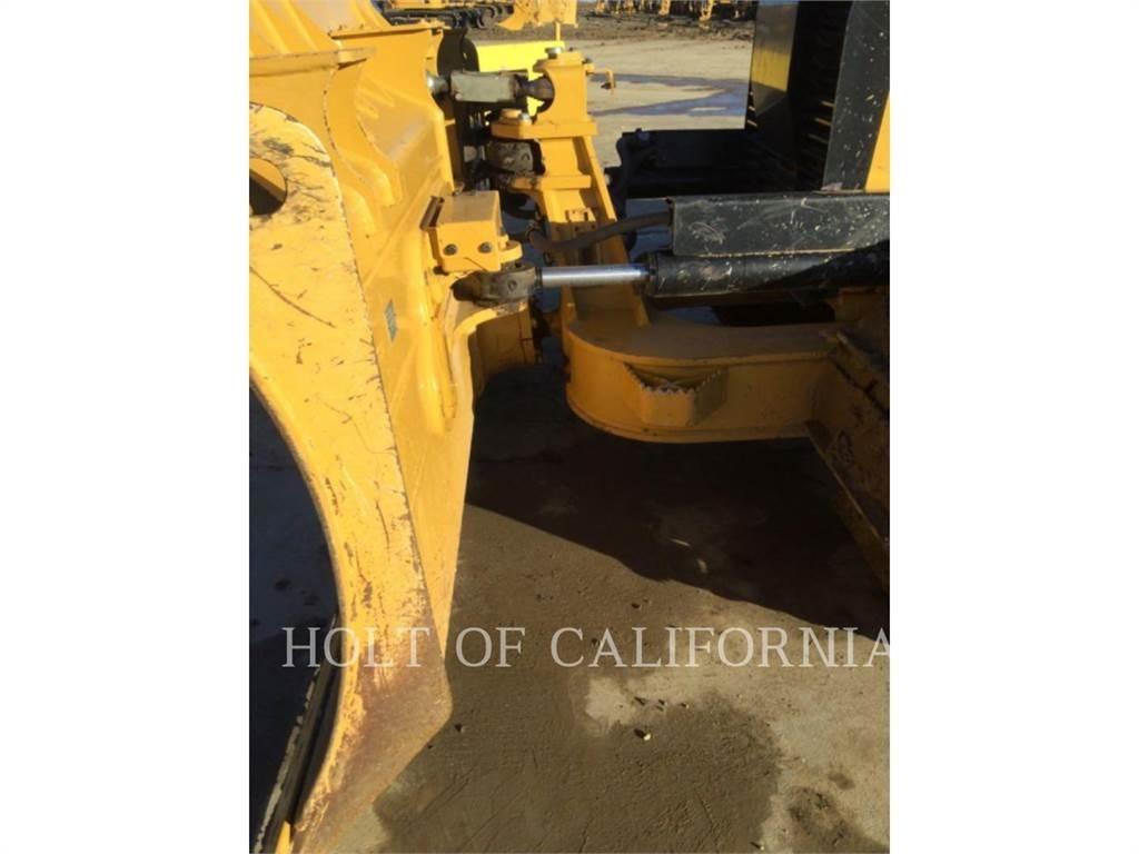 CAT D6K2 Bouteurs sur chenilles