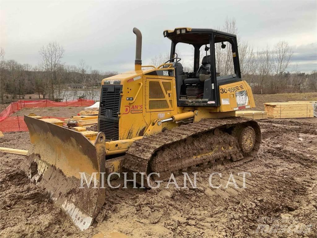 CAT D6KX Bouteurs sur chenilles