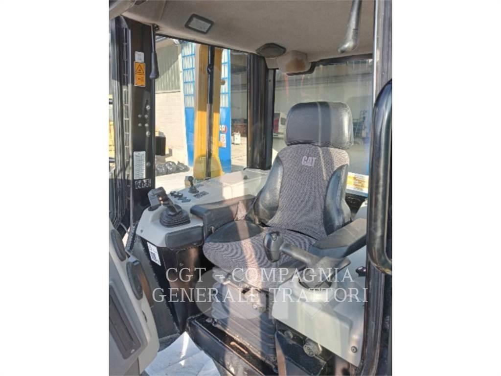 CAT D6N Bouteurs sur chenilles