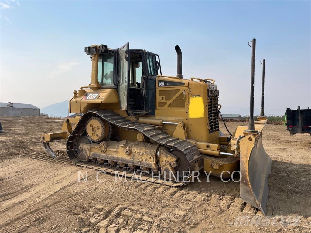 CAT D6N Bouteurs sur chenilles