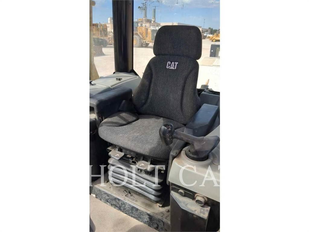 CAT D6N LAND Bouteurs sur chenilles