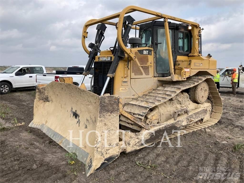 CAT D6T Bouteurs sur chenilles