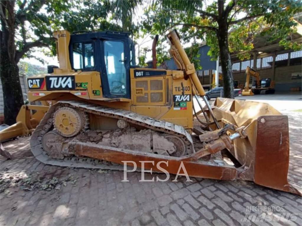 CAT D6T Bouteurs sur chenilles