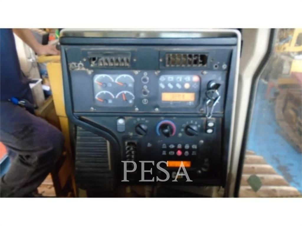 CAT D6T Bouteurs sur chenilles