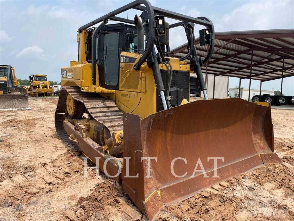 CAT D6T Bouteurs sur chenilles