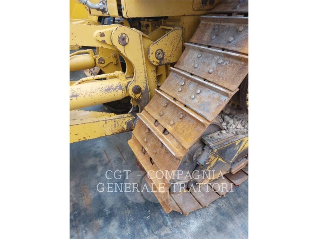 CAT D6T Bouteurs sur chenilles