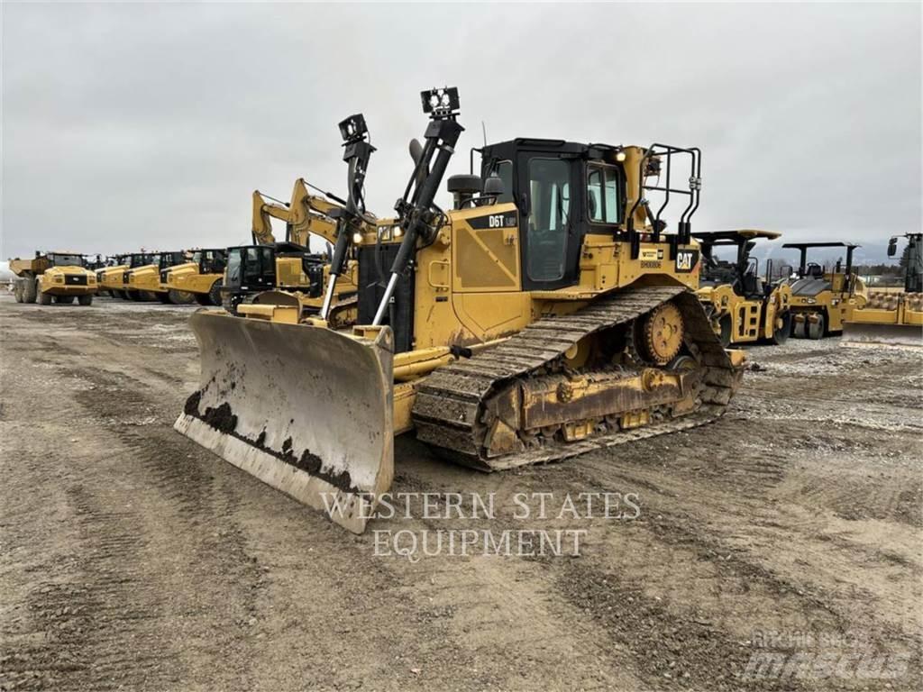 CAT D6T Bouteurs sur chenilles