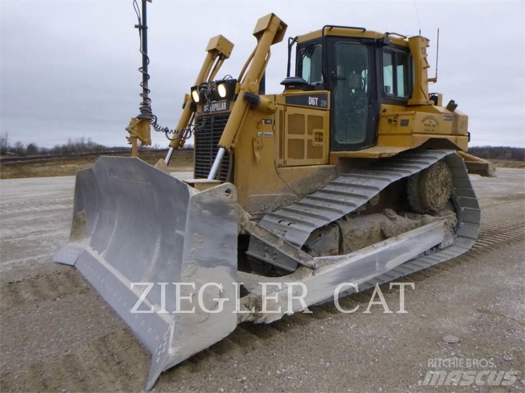 CAT D6T Bouteurs sur chenilles
