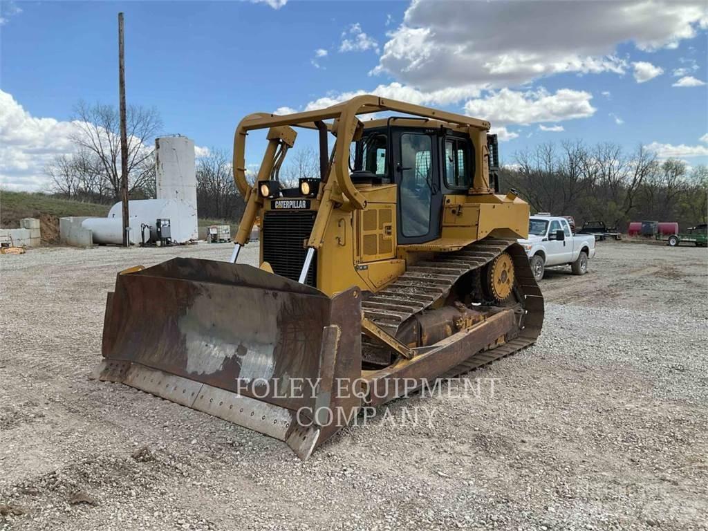 CAT D6T Bouteurs sur chenilles