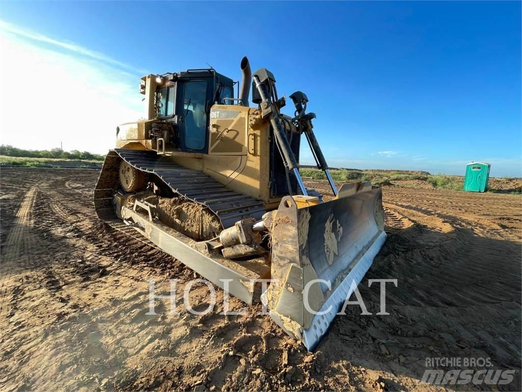 CAT D6T Bouteurs sur chenilles