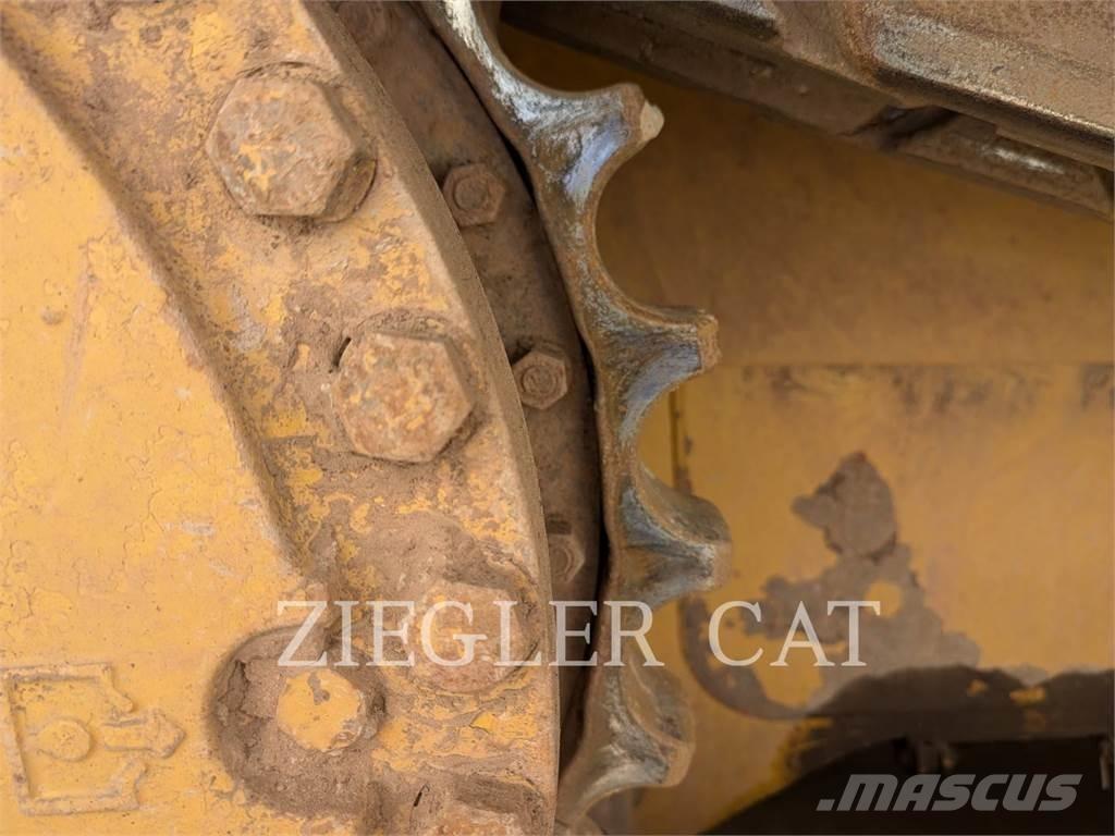 CAT D6T Bouteurs sur chenilles
