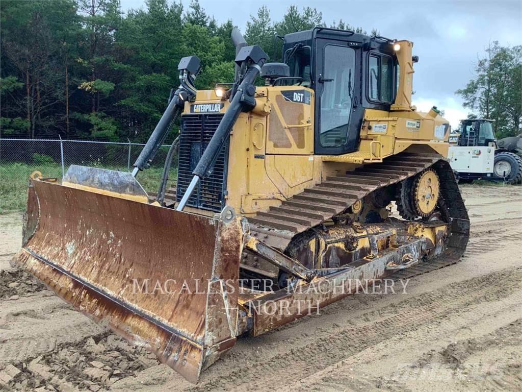 CAT D6T Bouteurs sur chenilles