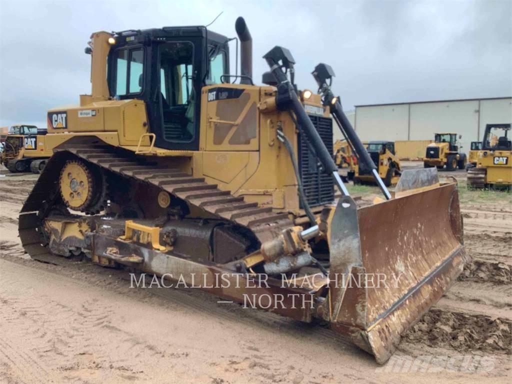 CAT D6T Bouteurs sur chenilles