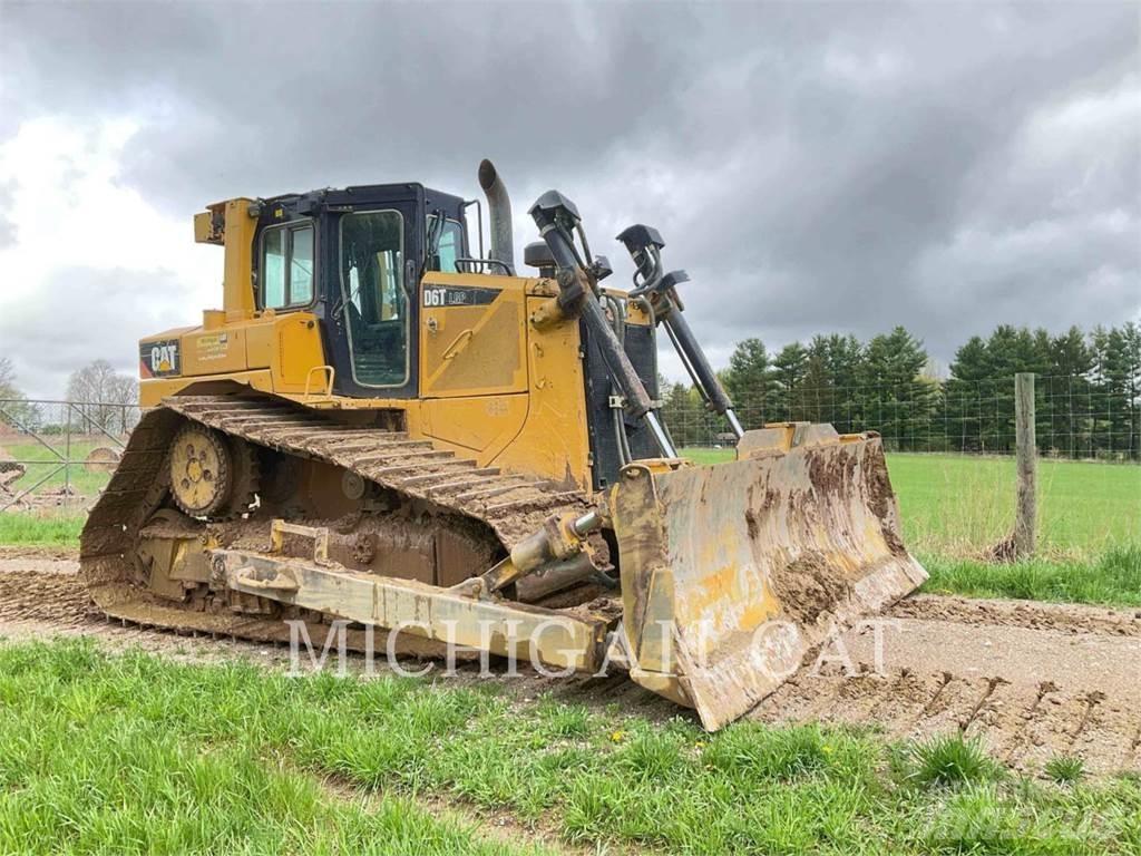 CAT D6T Bouteurs sur chenilles