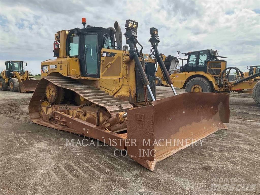 CAT D6T Bouteurs sur chenilles