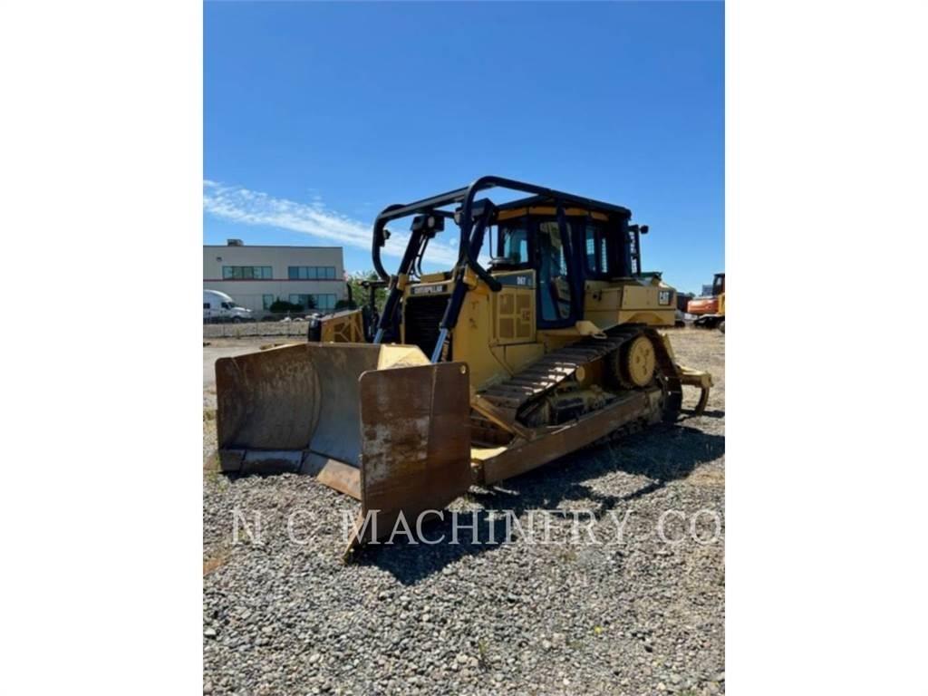 CAT D6T Bouteurs sur chenilles